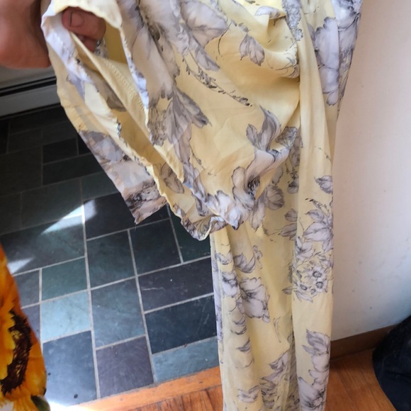 Long dress - Picture 2 of 3